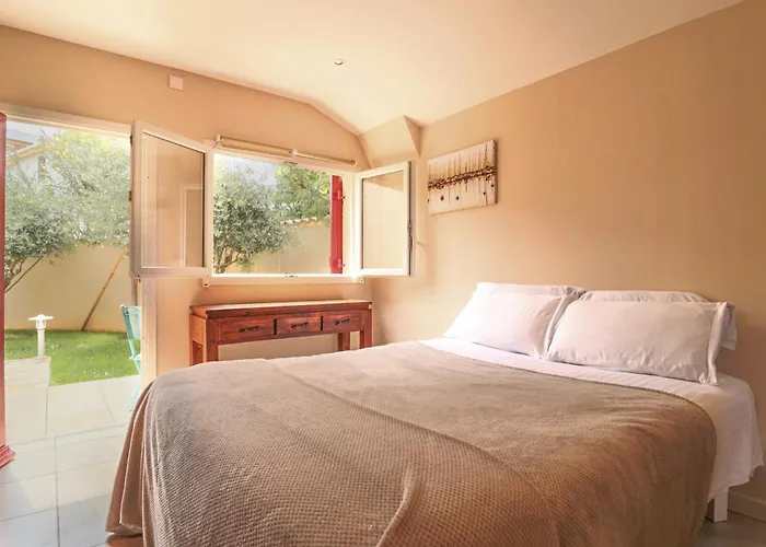 Charming With Jacuzzi At 200m From Beaches Villa Antibes